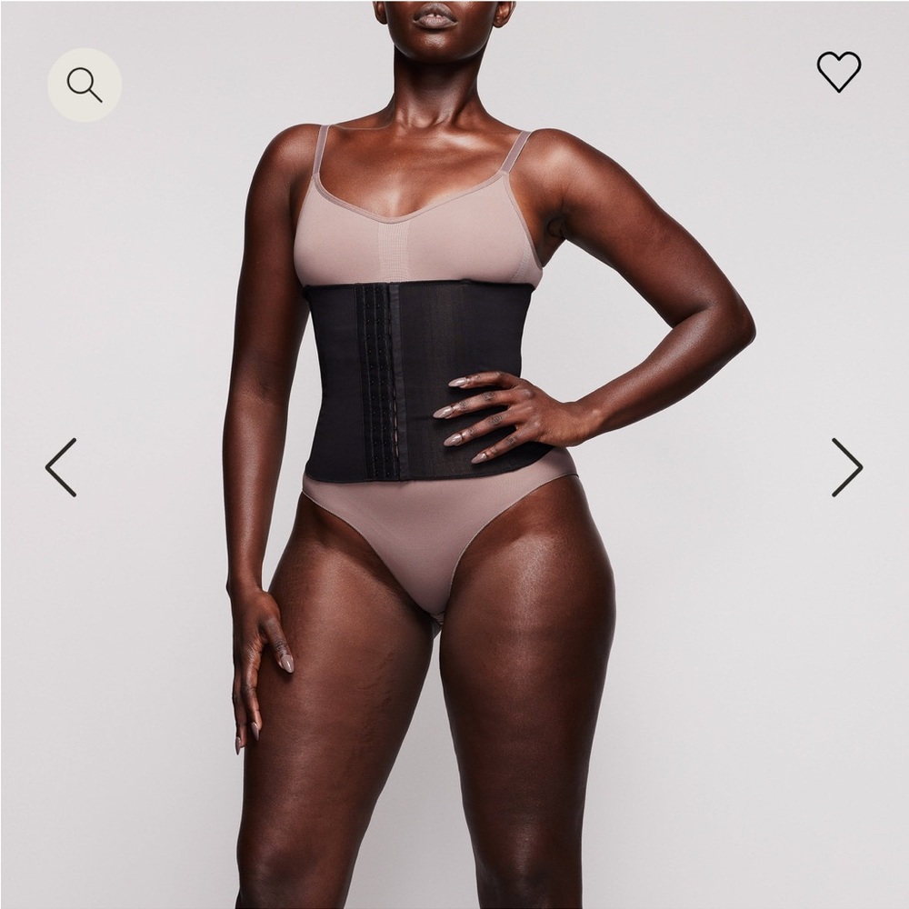 SKIMS Waist trainer NWOT